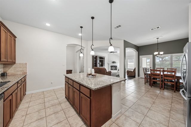 1268 County Road 4797, Springtown, TX 76082