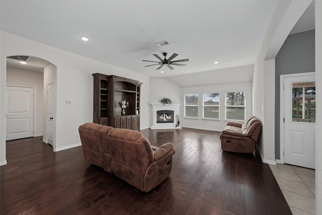 1268 County Road 4797, Springtown, TX 76082