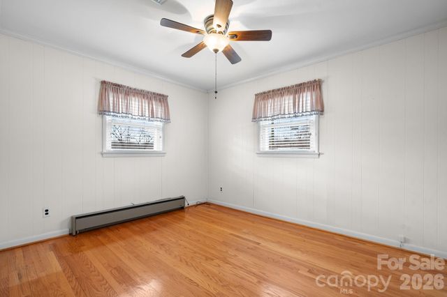 1802 33rd Street NE, Hickory, NC 28601