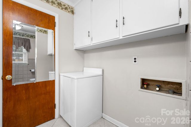 1802 33rd Street NE, Hickory, NC 28601