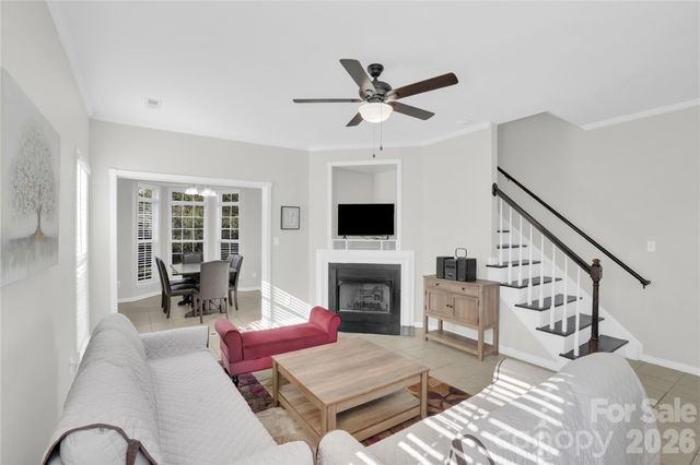 5815 Waverly Lynn Lane, Charlotte, NC 28269