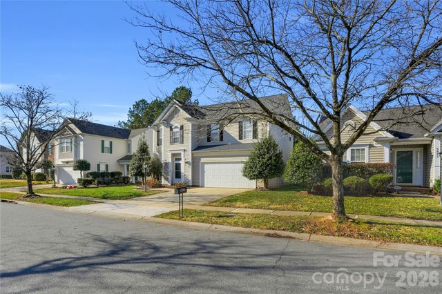 5815 Waverly Lynn Lane, Charlotte, NC 28269