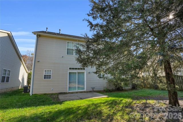 5815 Waverly Lynn Lane, Charlotte, NC 28269