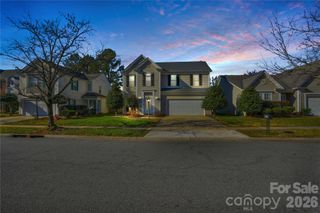 5815 Waverly Lynn Lane, Charlotte, NC 28269