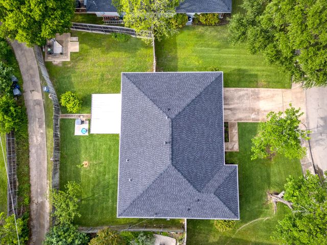 8521 Sweetwater Drive, Dallas, TX 75228