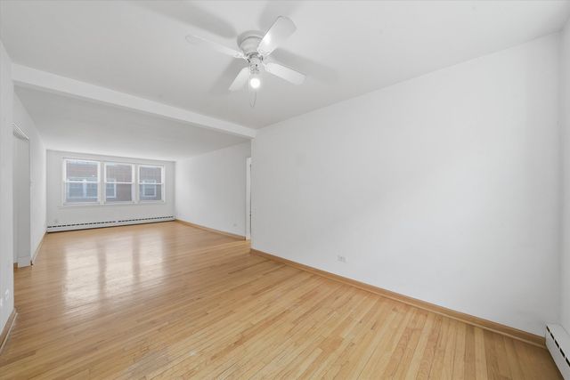 2429 W Farragut Avenue 2B, Chicago, IL 60625