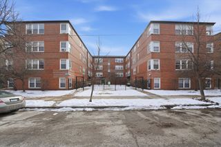 2429 W Farragut Avenue 2B, Chicago, IL 60625