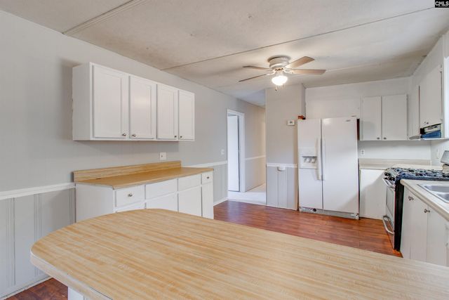 1130 Floyd Dr, Sumter, SC 29154