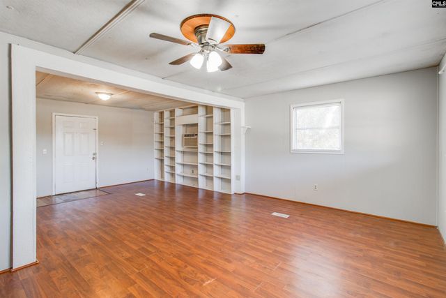 1130 Floyd Dr, Sumter, SC 29154