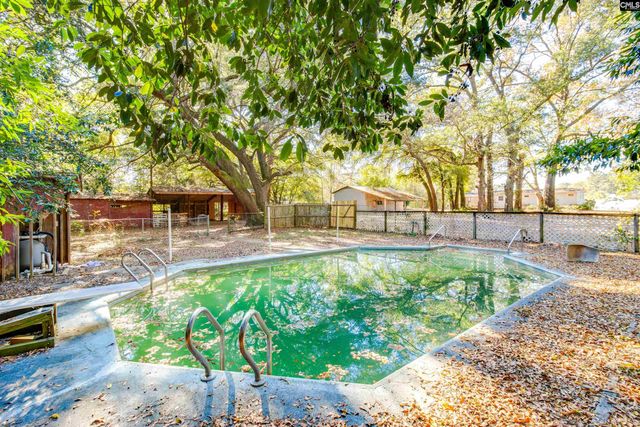 1130 Floyd Dr, Sumter, SC 29154