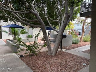 4111 E CAMELBACK Road 17, Phoenix, AZ 85018