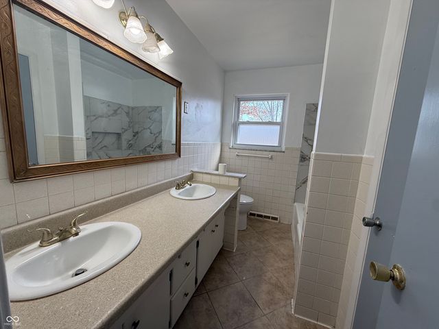 8101 Hi Vu Drive, Indianapolis, IN 46227