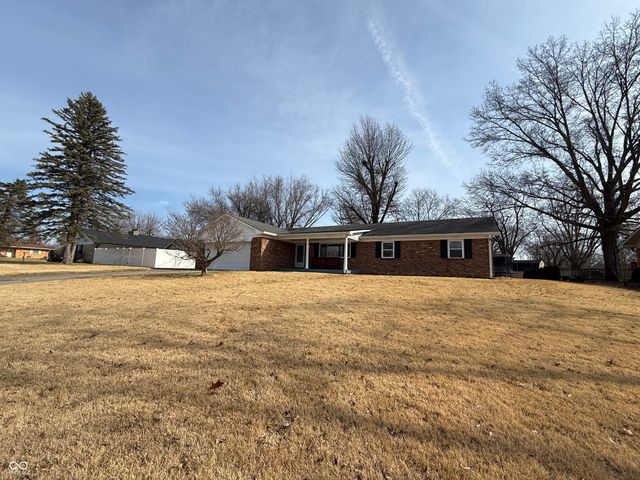 8101 Hi Vu Drive, Indianapolis, IN 46227