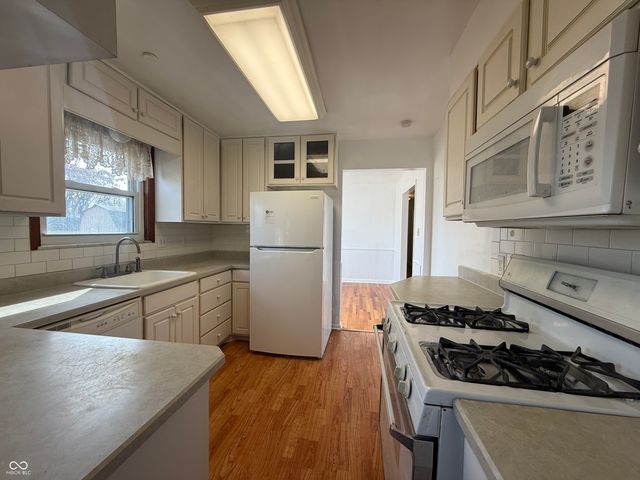 8101 Hi Vu Drive, Indianapolis, IN 46227