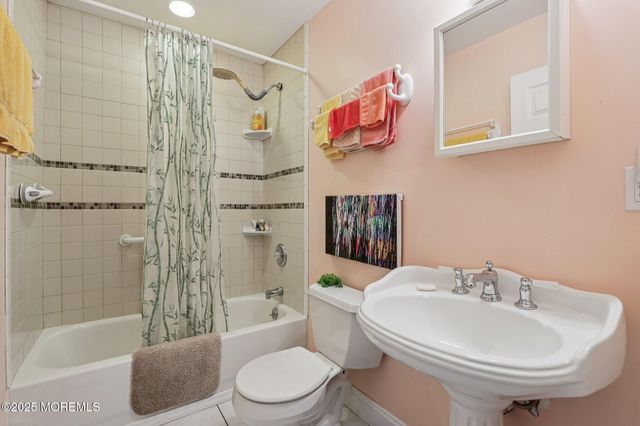 60 Lake Avenue, Ocean Grove, NJ 07756