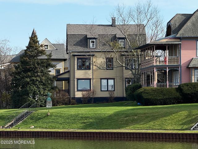 60 Lake Avenue, Ocean Grove, NJ 07756