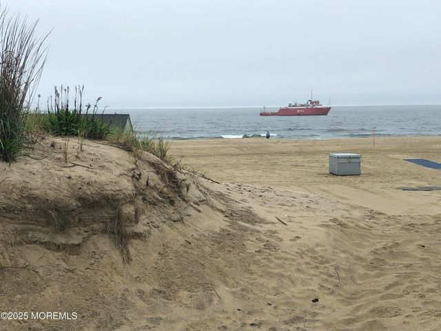 60 Lake Avenue, Ocean Grove, NJ 07756