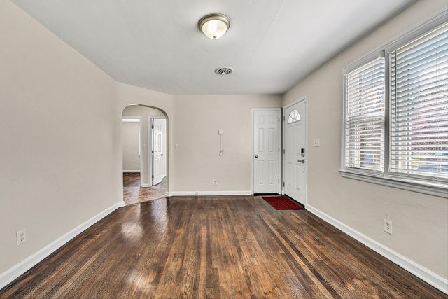 2705 Forest Hill AVE, Roanoke, VA 24012