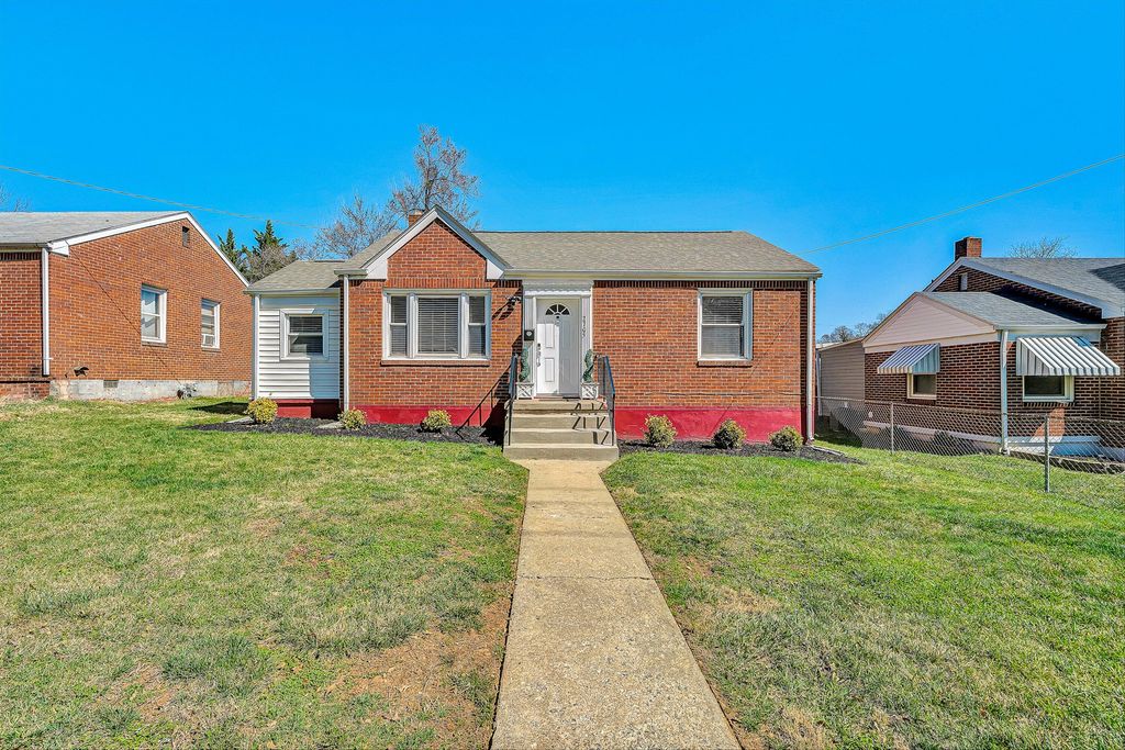 2705 Forest Hill AVE, Roanoke, VA 24012