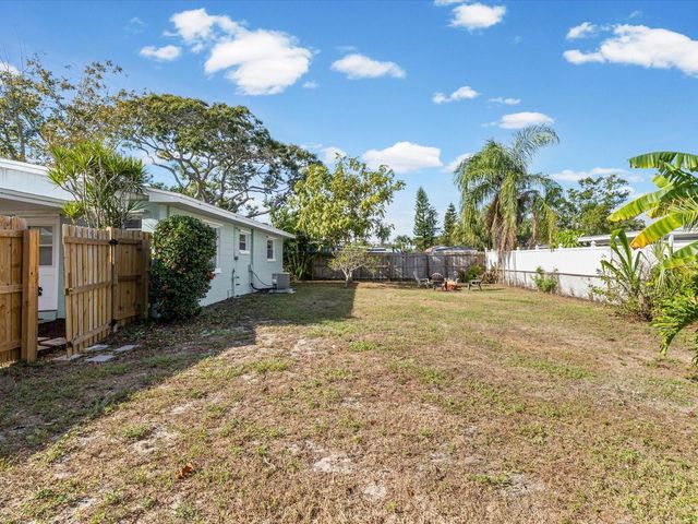 4707 W MONTGOMERY AVENUE, Tampa, FL 33616