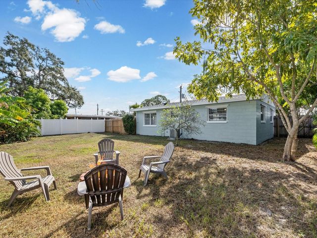 4707 W MONTGOMERY AVENUE, Tampa, FL 33616
