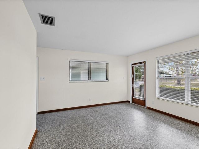 4707 W MONTGOMERY AVENUE, Tampa, FL 33616