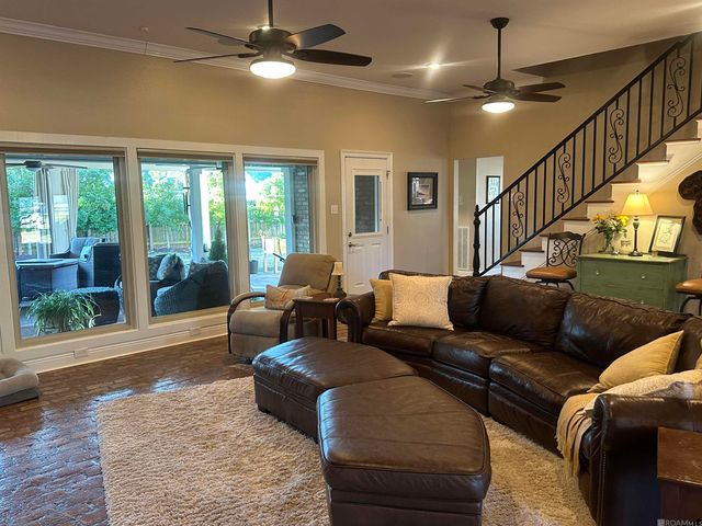 12312 Lake Labelle Cir, Baton Rouge, LA 70816