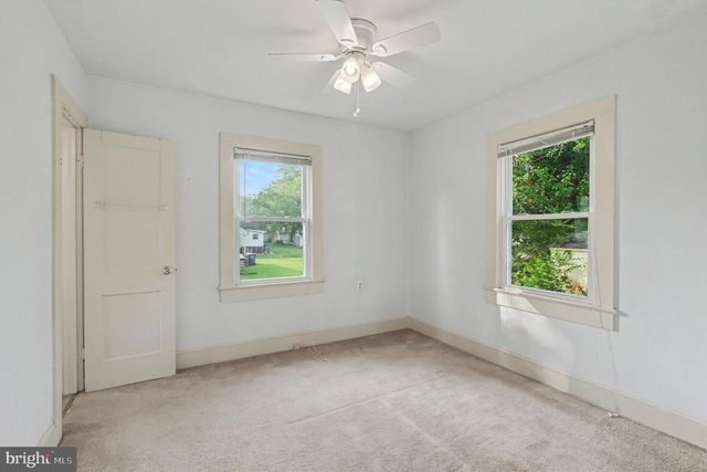 302 E CHATHAM ST, Fredericksburg, VA 22405