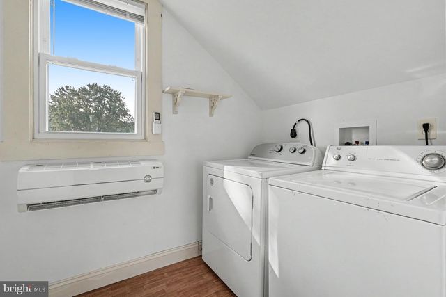 302 E CHATHAM ST, Fredericksburg, VA 22405