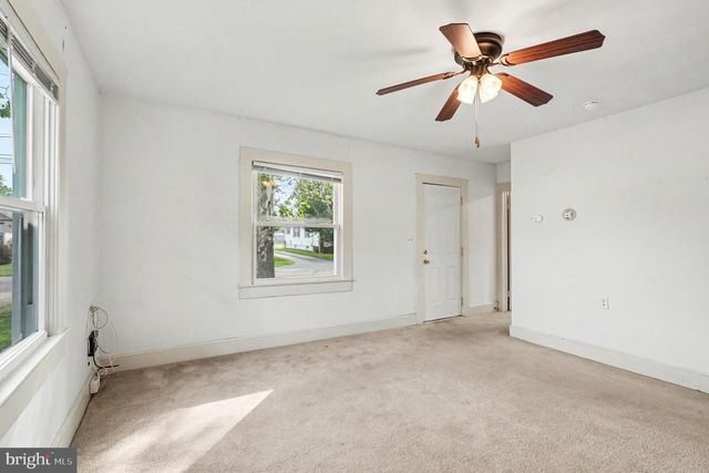 302 E CHATHAM ST, Fredericksburg, VA 22405