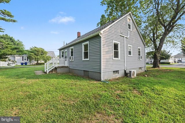 302 E CHATHAM ST, Fredericksburg, VA 22405