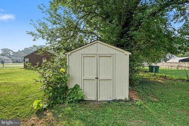 302 E CHATHAM ST, Fredericksburg, VA 22405