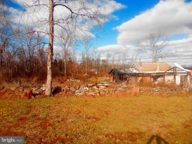 2465 EMMITSBURG ROAD, Gettysburg, PA 17325