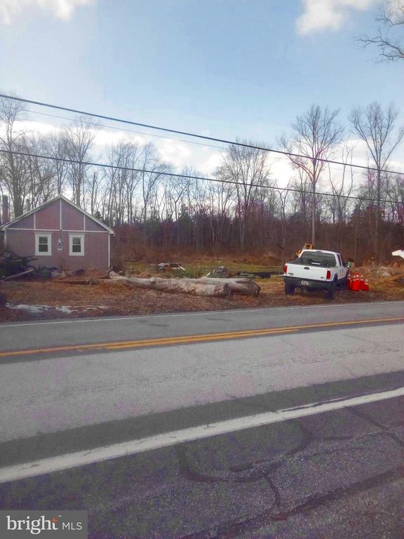2465 EMMITSBURG ROAD, Gettysburg, PA 17325