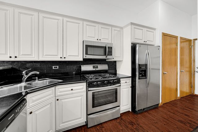 1017 Arbor Court, Mount Prospect, IL 60056