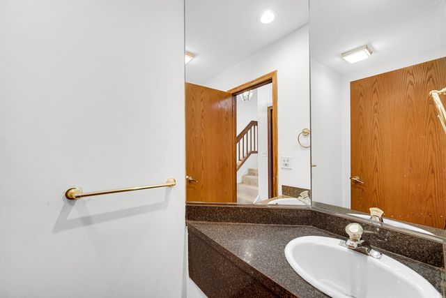 1017 Arbor Court, Mount Prospect, IL 60056