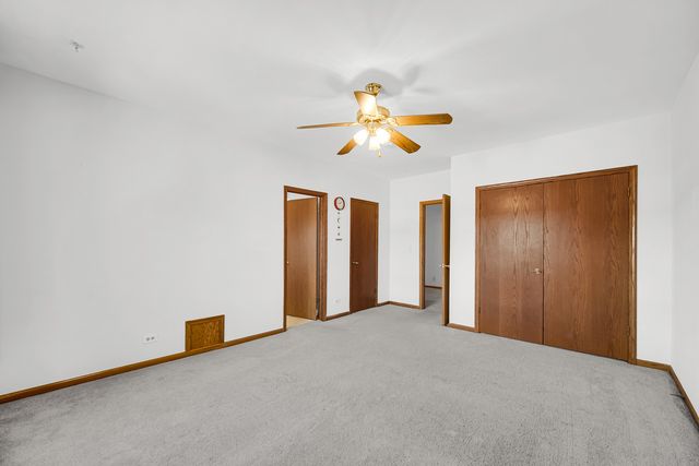 1017 Arbor Court, Mount Prospect, IL 60056