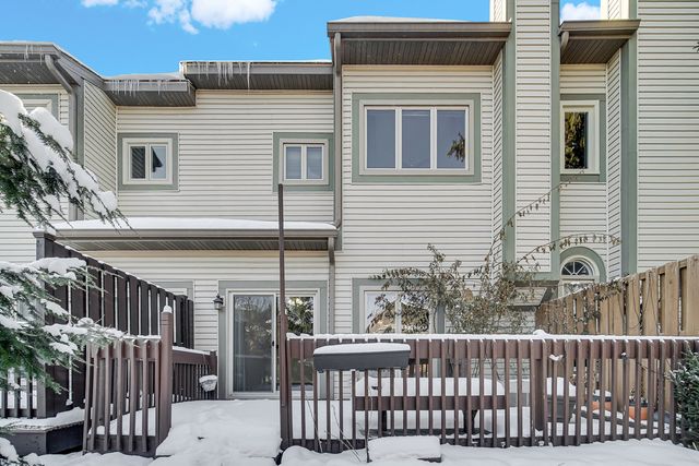 1017 Arbor Court, Mount Prospect, IL 60056