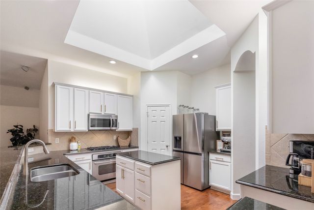 9925 Crawford Farms Drive, Fort Worth, TX 76244