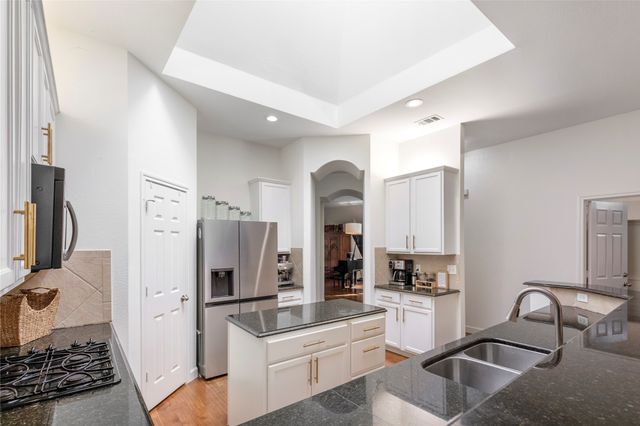 9925 Crawford Farms Drive, Fort Worth, TX 76244