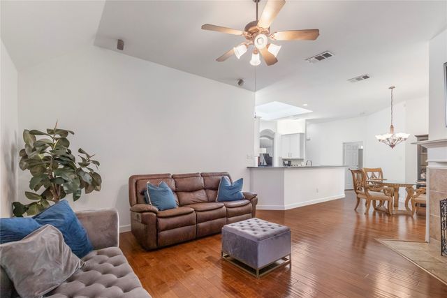 9925 Crawford Farms Drive, Fort Worth, TX 76244