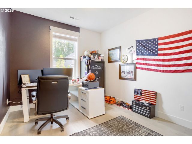 1136 Ne 17TH St, Battle Ground, WA 98604