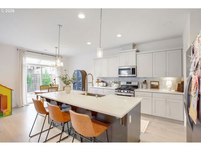 1136 Ne 17TH St, Battle Ground, WA 98604
