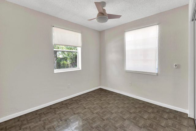 261 NE 42nd Street, Deerfield Beach, FL 33064