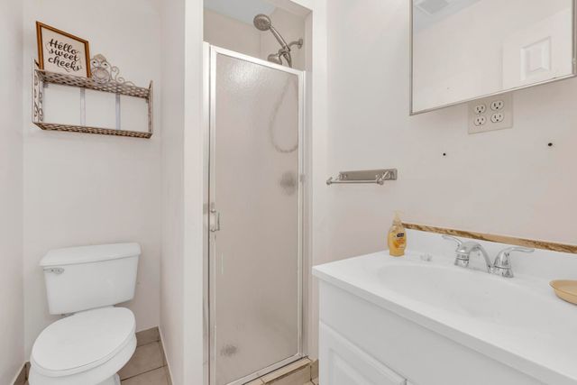 261 NE 42nd Street, Deerfield Beach, FL 33064