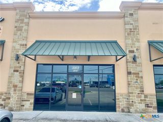 3202 N Navarro Street 400, Victoria, TX 77901