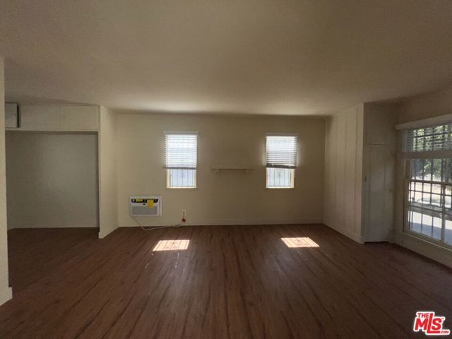 1306 S Mansfield Avenue, Los Angeles, CA 90019