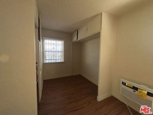 1306 S Mansfield Avenue, Los Angeles, CA 90019
