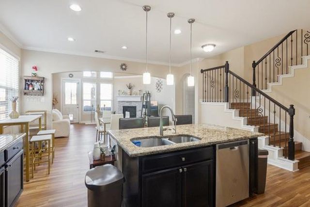 1911 Thunder Ridge Way, Pearland, TX 77089