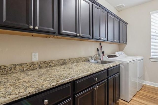 1911 Thunder Ridge Way, Pearland, TX 77089